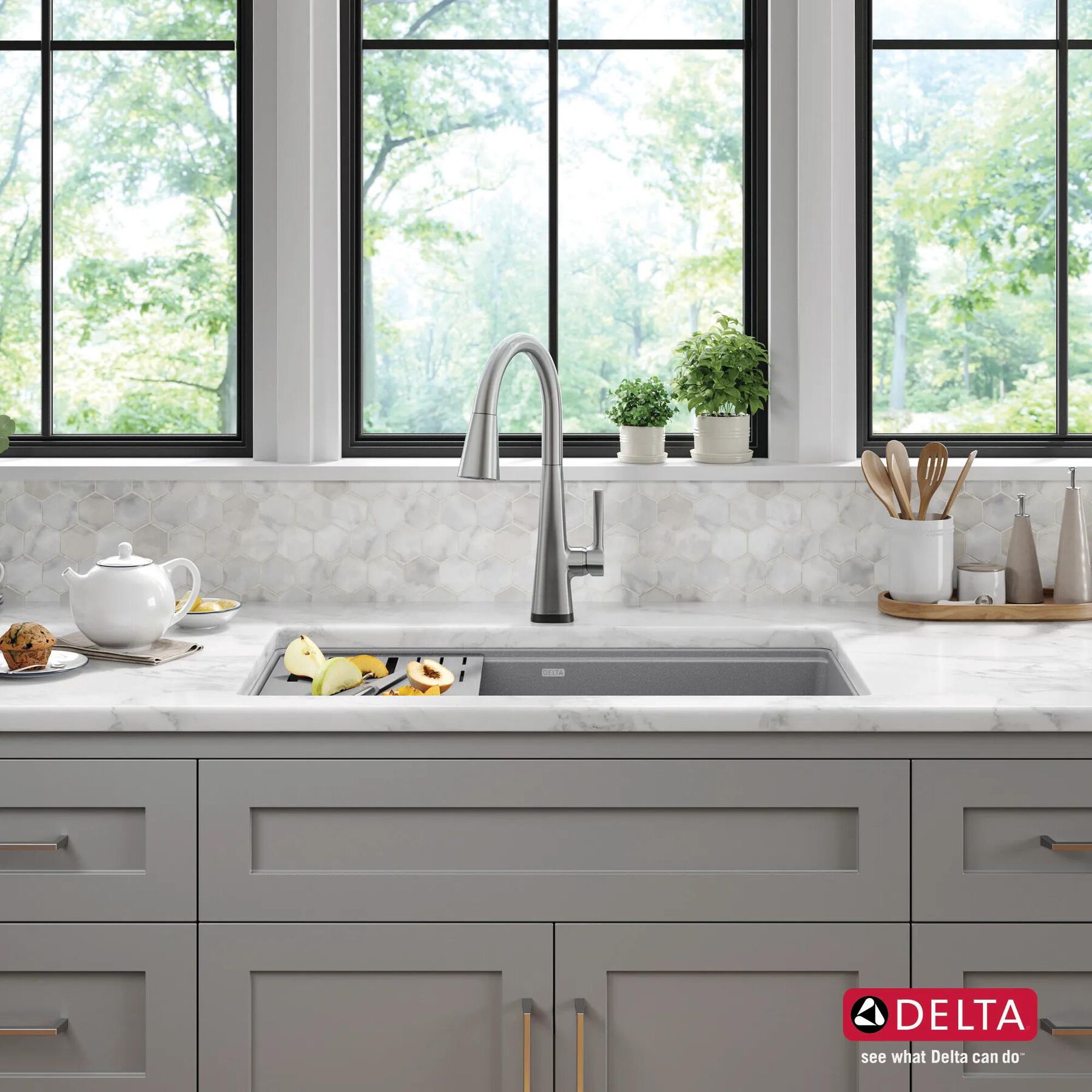32&rdquo; Granite Composite Workstation Kitchen Sink Undermount Single Bowl with WorkFlow&trade; Ledge and Accessories in Dark Grey